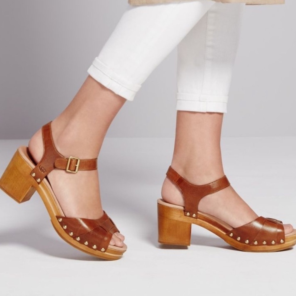 UGG Janie clog sandal leather and wood size 8